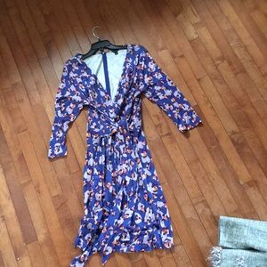 Ann Taylor wrap dress jersey floral fall